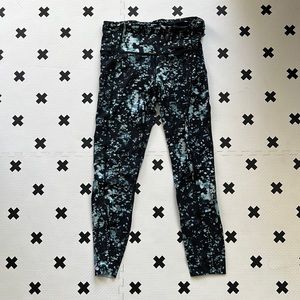 Lululemon 23” Fast & Free Crop Tight Legging | pixel haze print | 8 | nulux